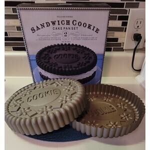 Williams Sonoma 9" Round Sandwich Cookie Cake Pan Set Of 2 Nonstick NEW In Box